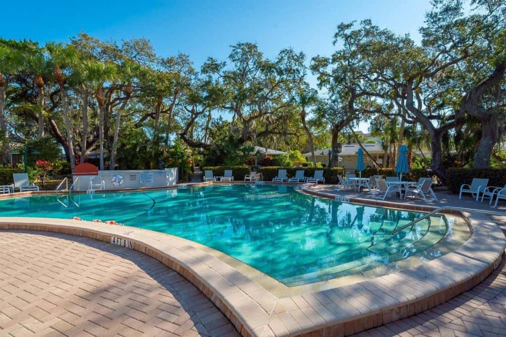 Polynesian Gardens Condos in Siesta Key, FL. - Pool