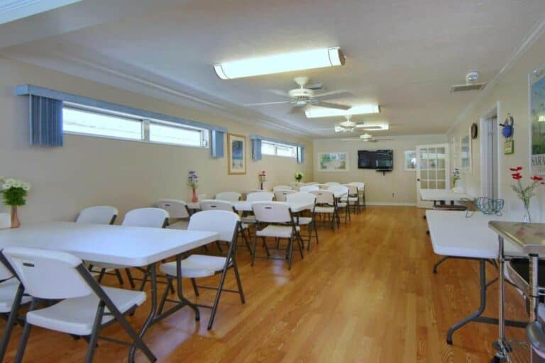 Polynesian Gardens Condos in Siesta Key, FL. - Clubroom