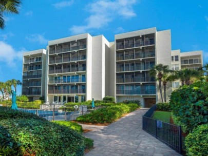 Portobello Condos in Longboat Key, FL. - Building