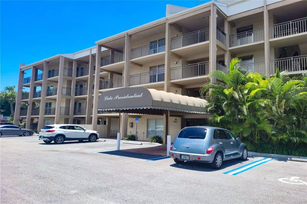 Presidential Condos in Lido Key Sarasota, FL. - Condo Building