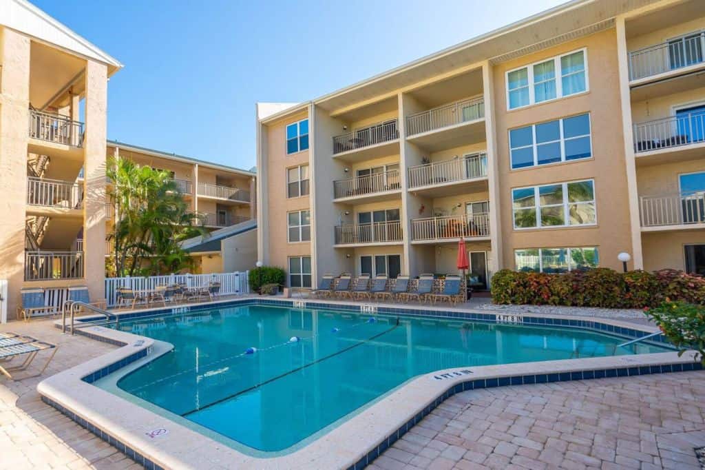 Presidential Condos in Lido Key Sarasota, FL. - Pool