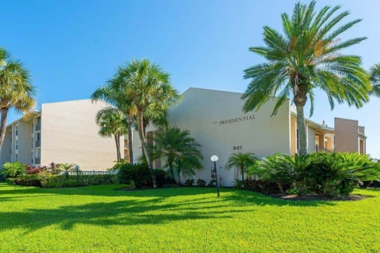 Presidential Condos in Lido Key Sarasota, FL. - Building