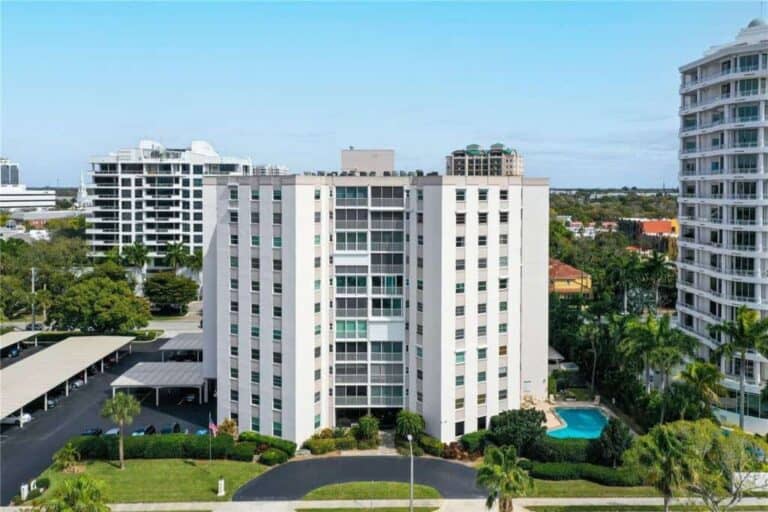 Regency House Condos in Downtown Sarasota, FL. - Building