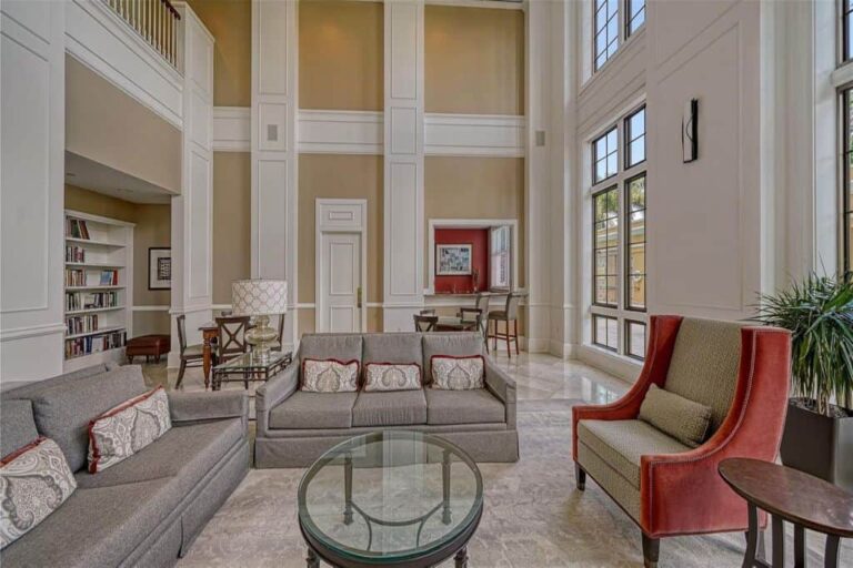 Renaissance Condos in Downtown Sarasota, FL. - Lobby