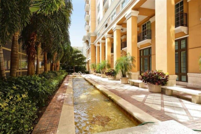 Renaissance Condos in Downtown Sarasota, FL. - Fountains