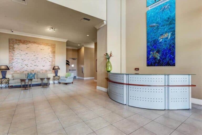 Riviera Dunes Condos in Palmetto, FL. - Restaurant