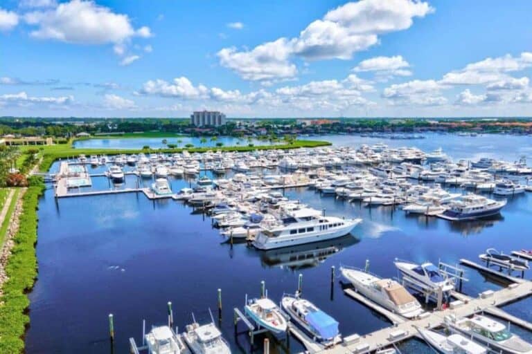 Riviera Dunes Condos in Palmetto, FL. - MArina