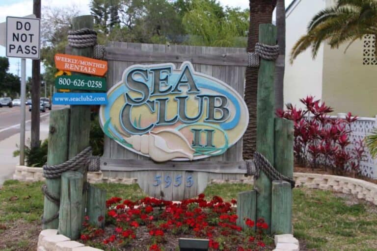 Sea Club Condos in Siesta Key, FL. - Entrance Sign