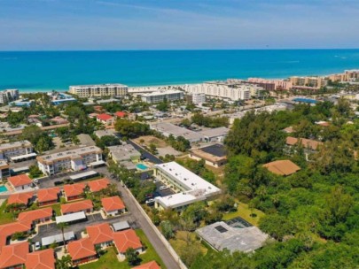 Sea Winds Condos in Siesta Key, FL. - Aerial of Gulf of Mexico