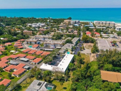 Sea Winds Condos in Siesta Key, FL. -