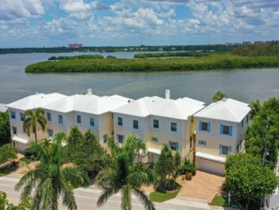 Siesta Bayside South Condos in Siesta Key, FL. - Waterfront Aerial