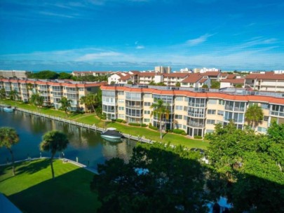 Siesta Harbor Condos For Sale in Siesta Key, FL. - Aerial