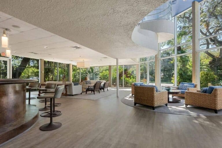 Summer Cove Condos in Siesta Key, FL. - Clubhouse