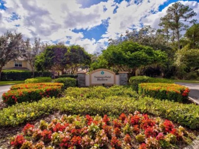 Summerfield Hollow Condos in Lakewood Ranch, FL. - Entrance Sign