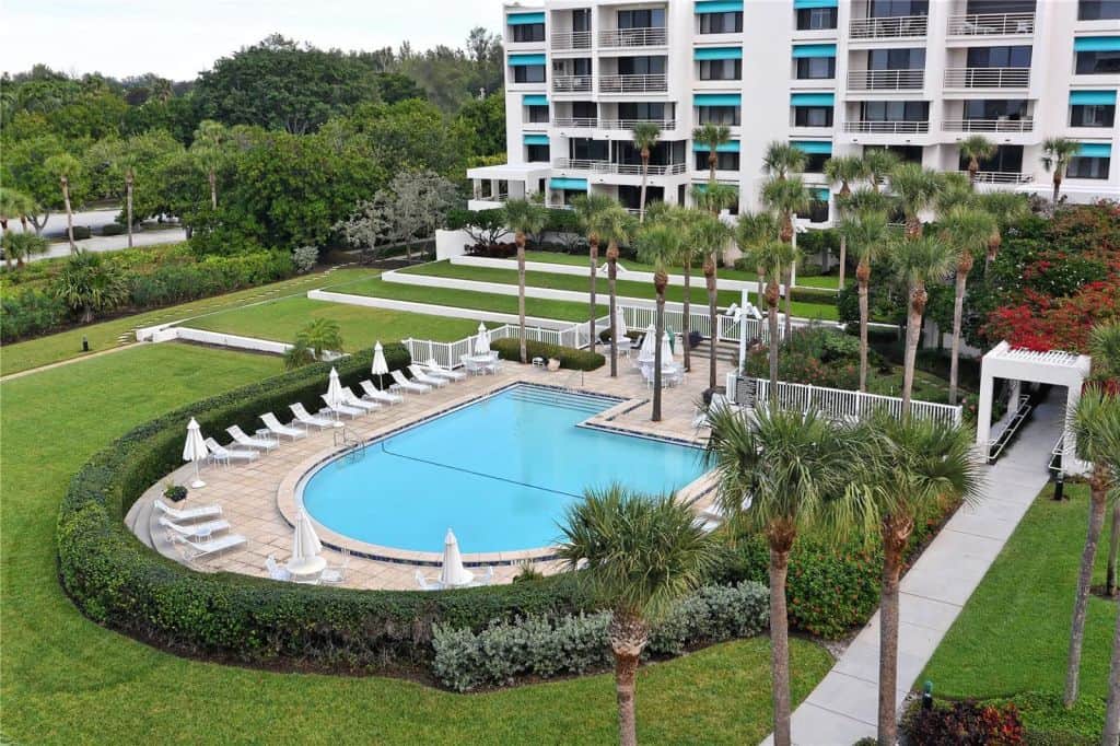 Sunset Beach Condos in Longboat Key, FL. - Pool