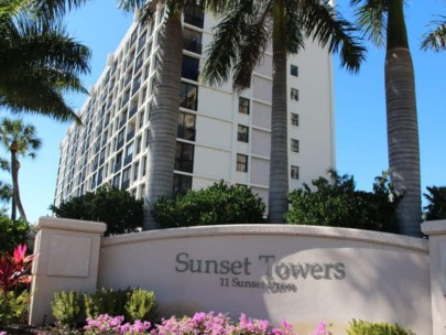 Sunset Towers Condos in Downtown Sarasota, FL. - Building