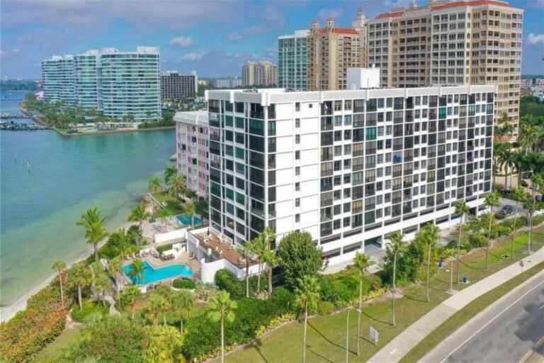 Sunset Towers Condos in Downtown Sarasota, FL. - Building