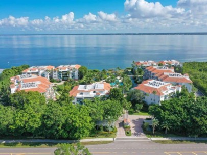 Tangerine Bay Club in Longboat Key, FL. - Bay Front