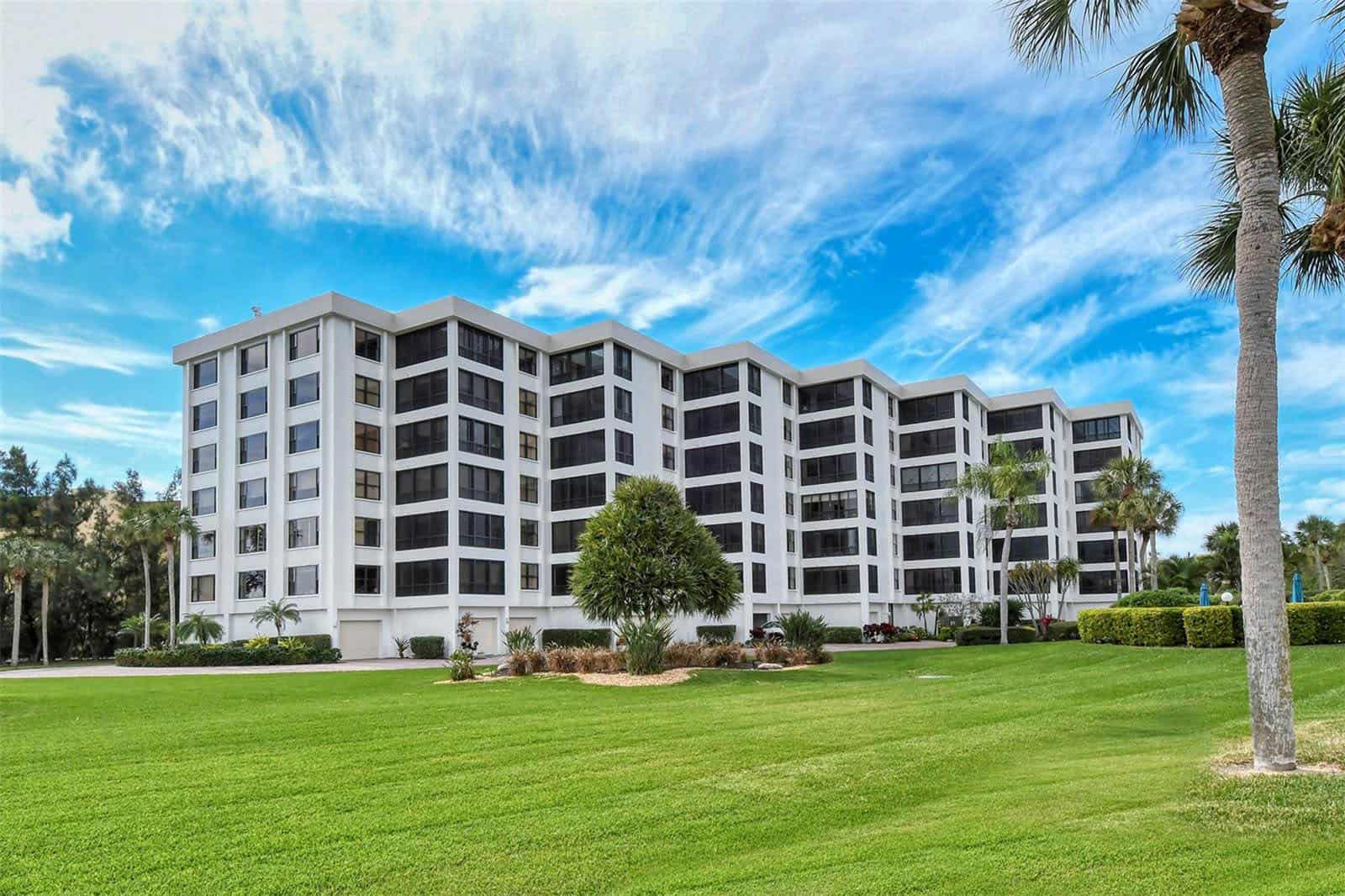 Turtle Bay Condos For Sale in Siesta Key, FL.