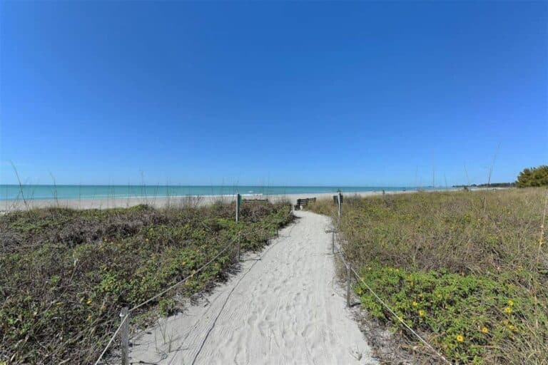 Turtle Bay Condos in Siesta Key, FL. - Beach Access