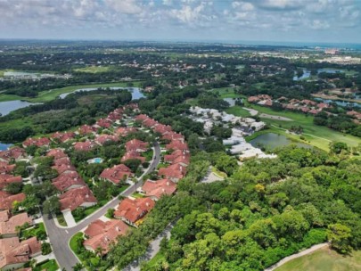 Villa D' Este Condos in Palmer Ranch Sarasota, FL. - Aerial