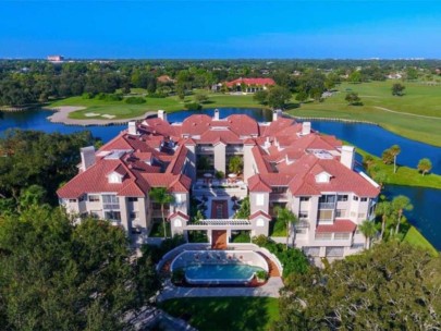 Villa Mirada Condos in Palmer Ranch Sarasota, FL. - Building Aerial