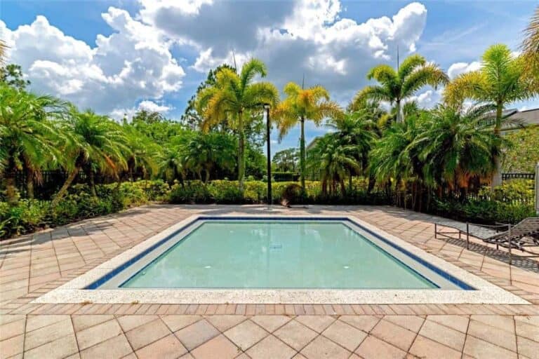 Village At Townpark Condos in Lakewood Ranch, FL. - Hot Tub