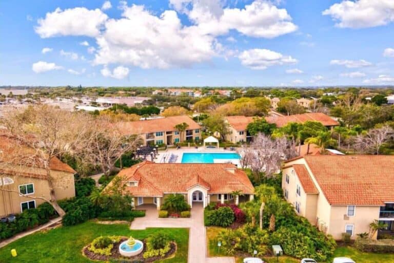 Vintage Grand Condos in Palmer Ranch Sarasota, FL. - Aerial