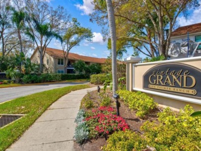 Vintage Grand Condos in Palmer Ranch Sarasota, FL. - Entrance Sign