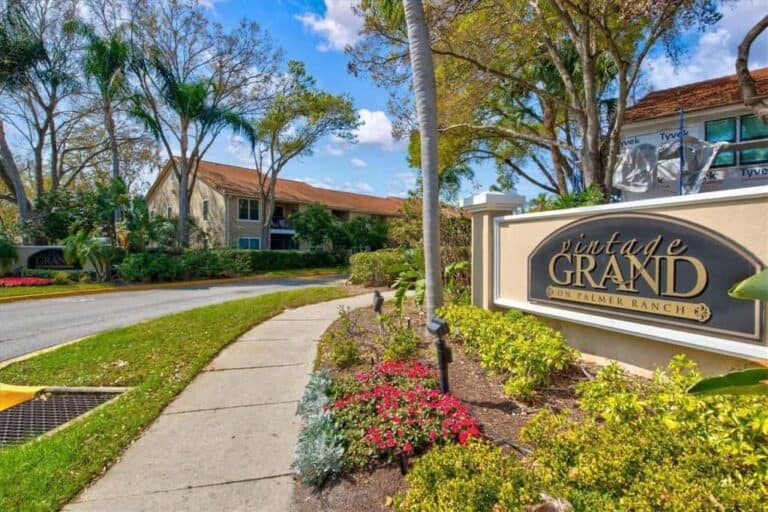 Vintage Grand Condos in Palmer Ranch Sarasota, FL. - Entrance Sign
