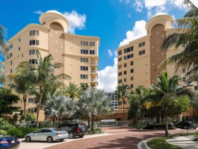 Vista Bay Point Condos in Downtown Sarasota, FL. - Buildings