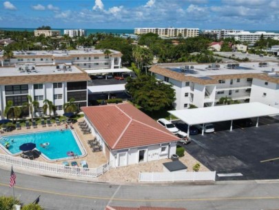 Vista Hermosa Condos in Siesta Key, FL. - Pool Aerial