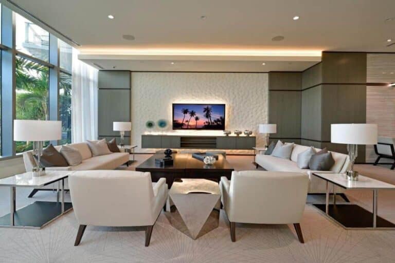 Vue Condos in Downtown Sarasota, FL. - Lobby