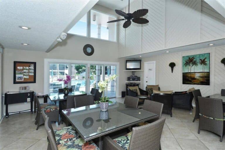 White Sands Village Condos in Siesta Key, FL. - Clubhouse