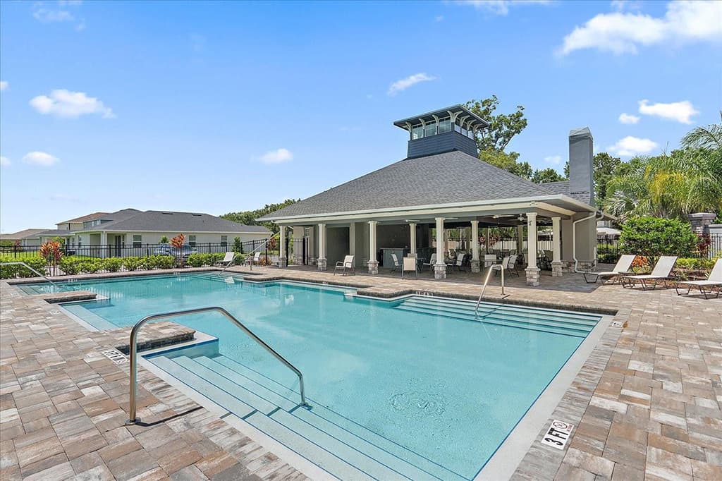 Avaunce Homes in Lakewood Ranch, FL. - Pool