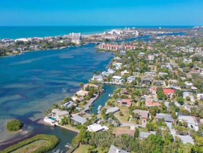 Bay View Acres Homes in Sarasota, FL. - Aerial