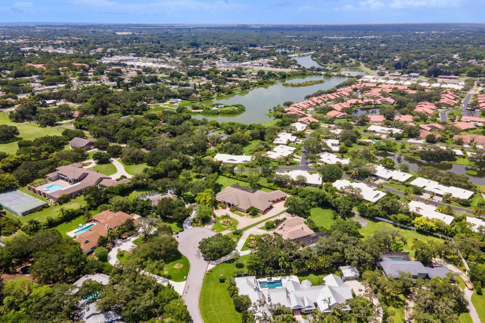 Beneva Oaks Homes For Sale in Sarasota, FL.