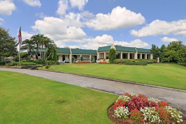 Bent Tree Homes in Sarasota, FL. - BEnt Tree Country Club Clubhouse