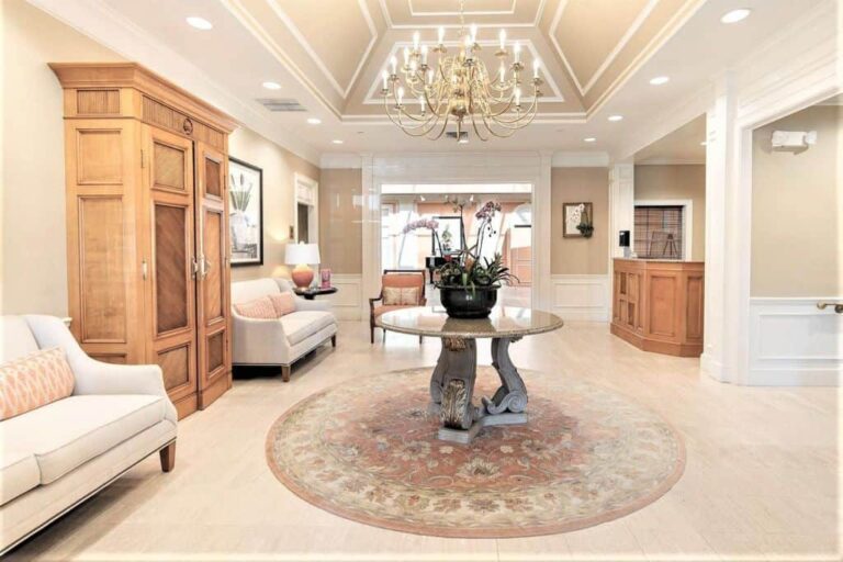 Boca Royale Homes in Englewood FL. - Clubhouse Entrance