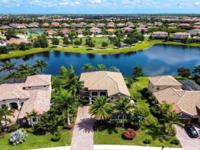 Bridgewater Homes in Lakewood Ranch, FL. - Lake Aerial