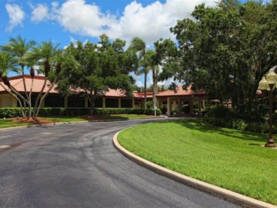 Broadmoor Pines Homes in Sarasota, FL. - Palm Aire Country Club Clubhouse