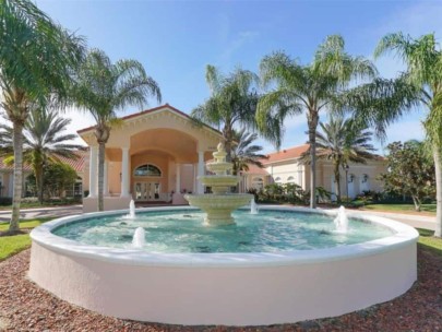 Cascades Homes in Sarasota, FL. - Fountain