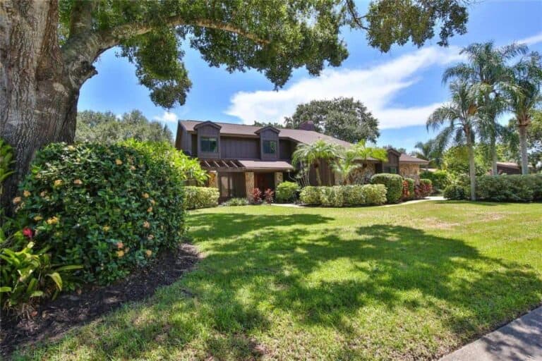 Center Gate Estate Homes in Sarasota, FL. - House