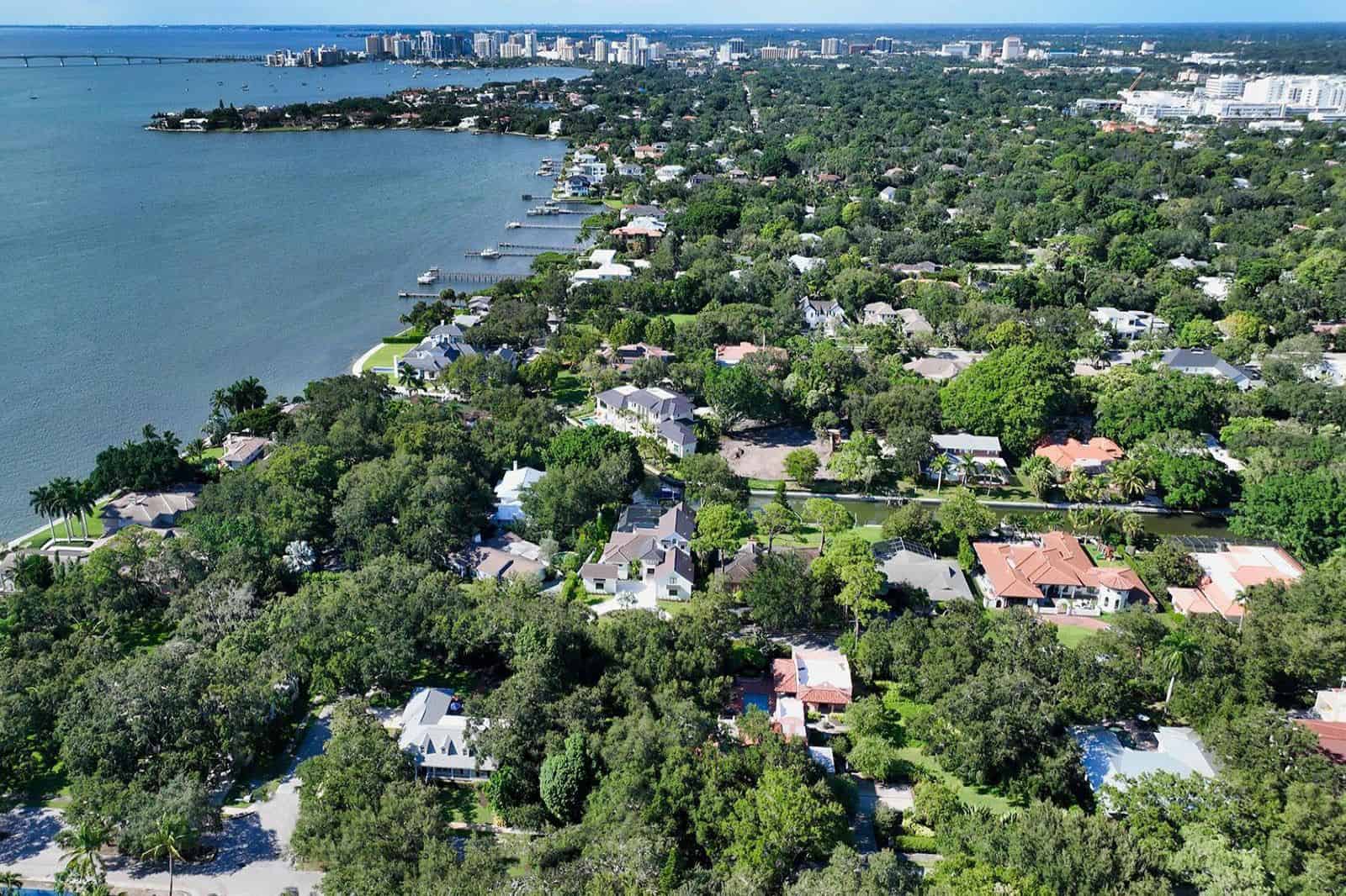 Cherokee Park Homes For Sale in Sarasota, FL.