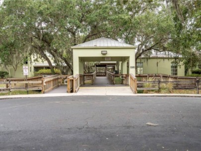 Colonial Oaks Homes in Sarasota, FL. - Park Pavilion