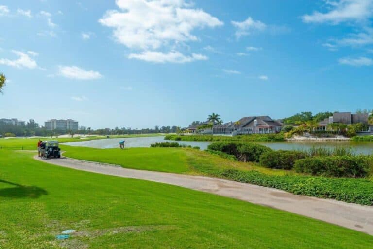 Coreys Landing Homes in Longboat Key, FL. - Longboat Key Club Golf Course