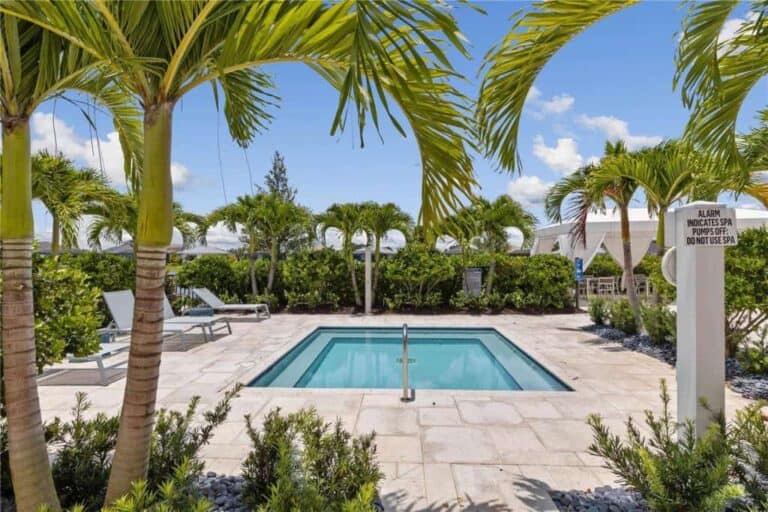 Cresswind Homes in Lakewood Ranch, FL. - Hot Tub