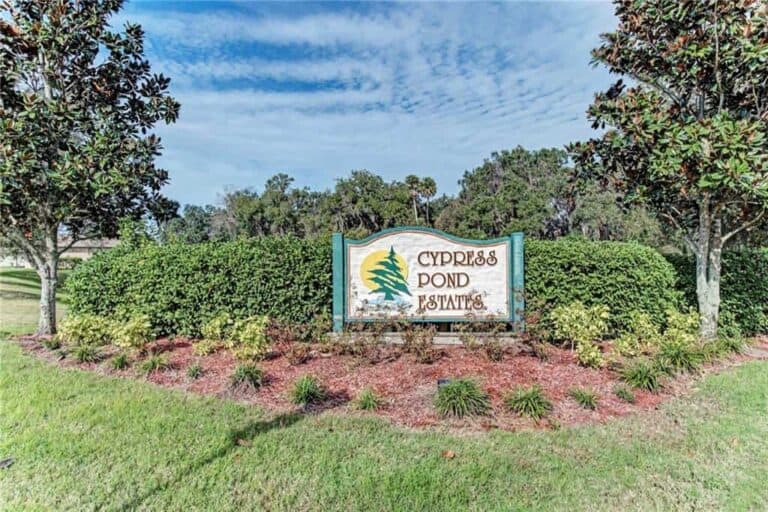 Cypress Pond Estates homes in Palmetto, FL. - Entrance Sign
