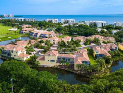 Emerald Pointe Homes in Longboat Key, FL. - Aerial