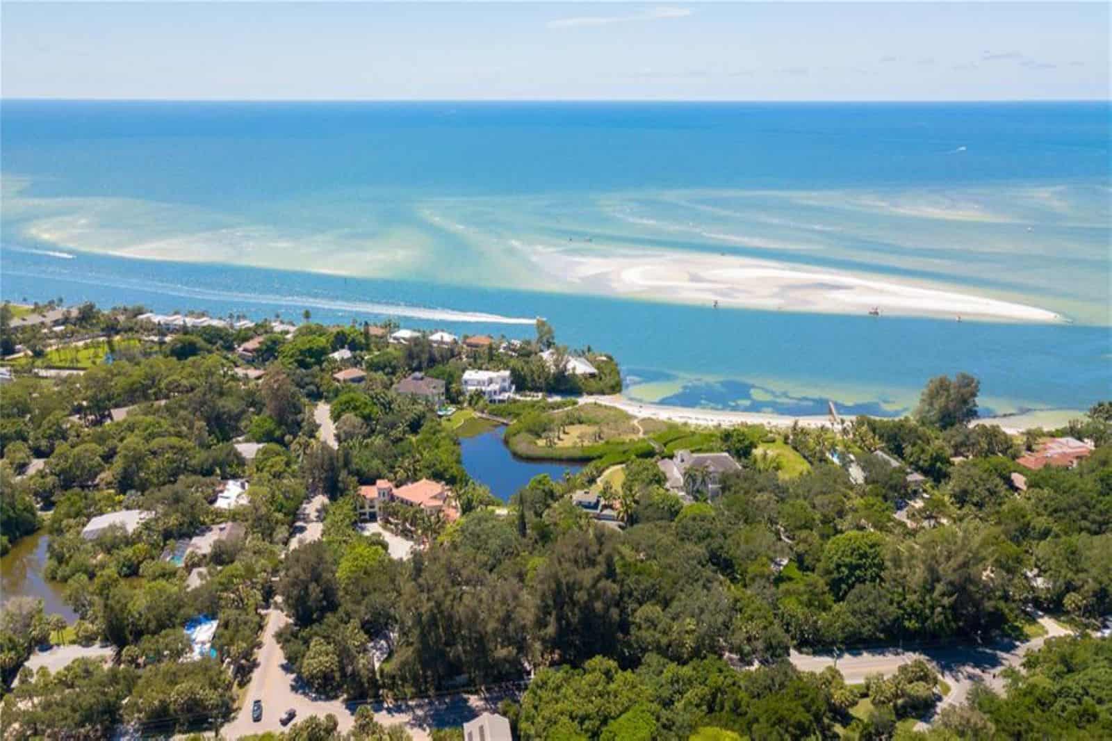 Fiddler Bayou Homes For Sale in Siesta Key, FL.